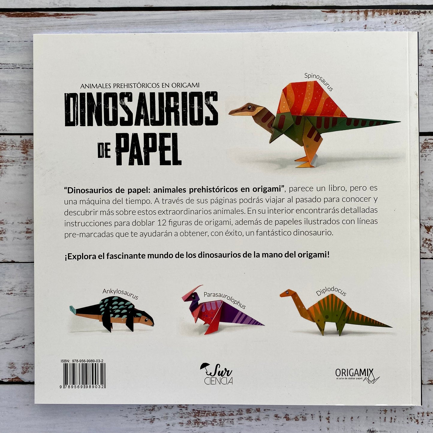 Dinosaurios de papel. Animales prehistóricos en Origami